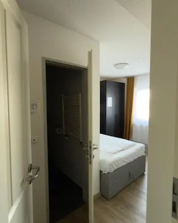 Alden Hotel *